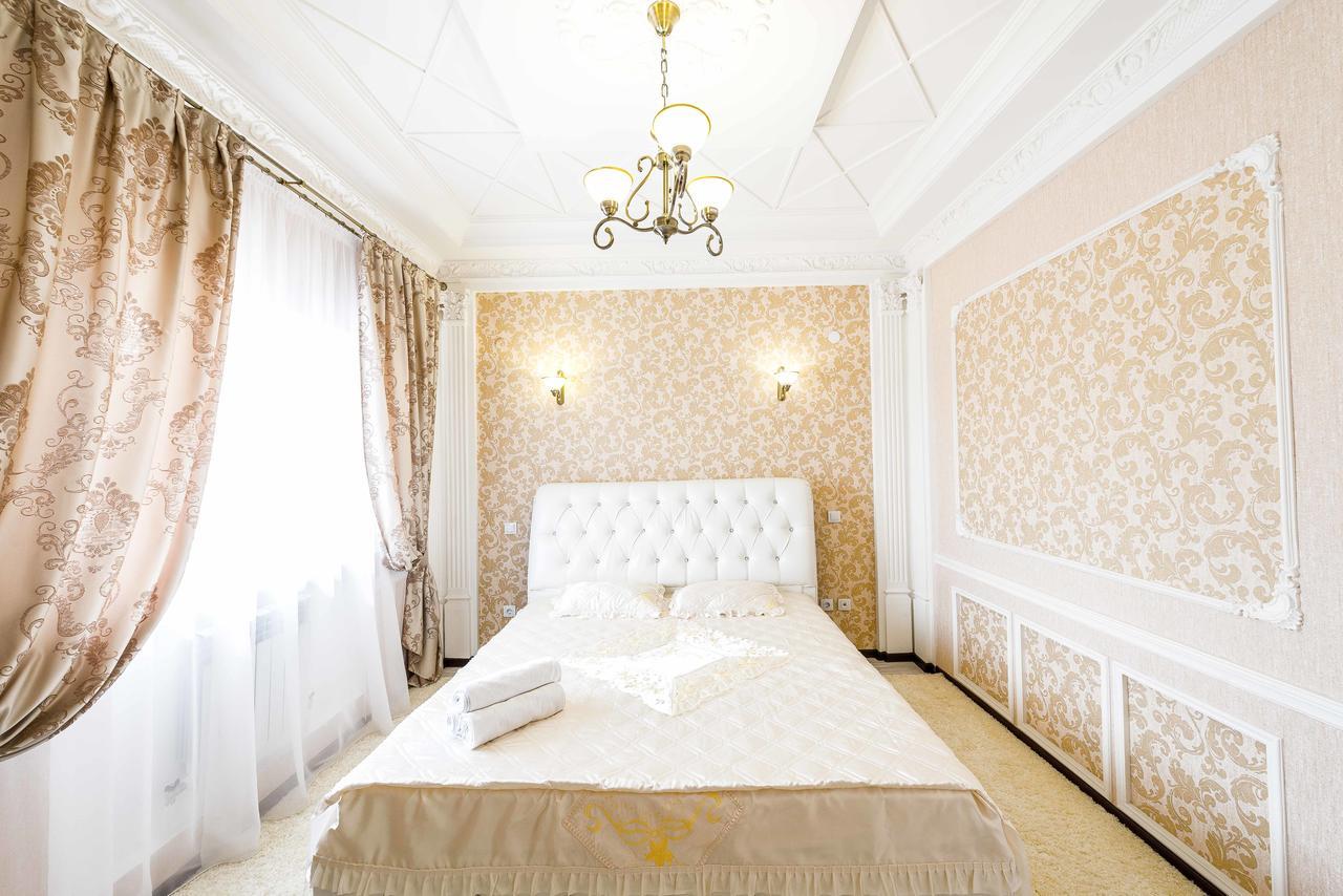 Hôtel Adler à Astana Extérieur photo